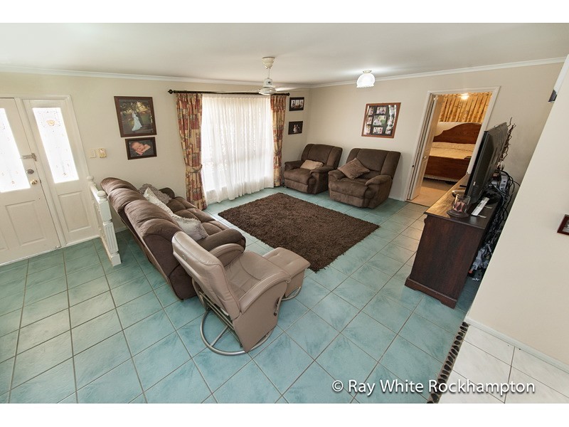 6 Kawana Close, Kawana QLD 4701