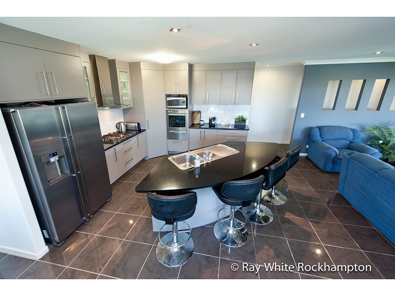 19 Broadhurst Drive, Gracemere QLD 4702