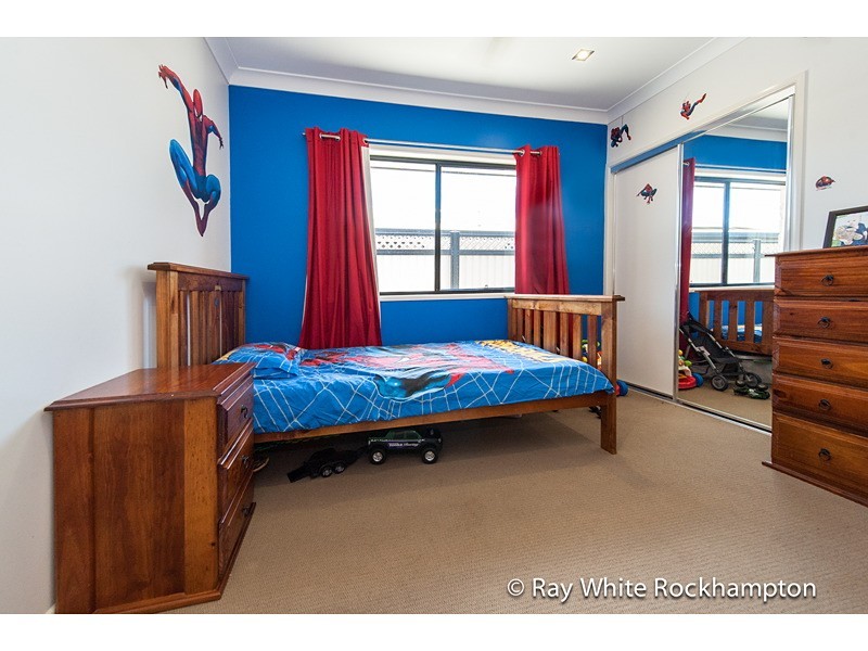 19 Broadhurst Drive, Gracemere QLD 4702
