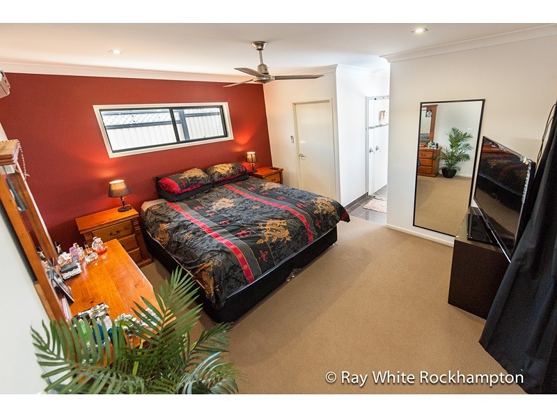 19 Broadhurst Drive, Gracemere QLD 4702