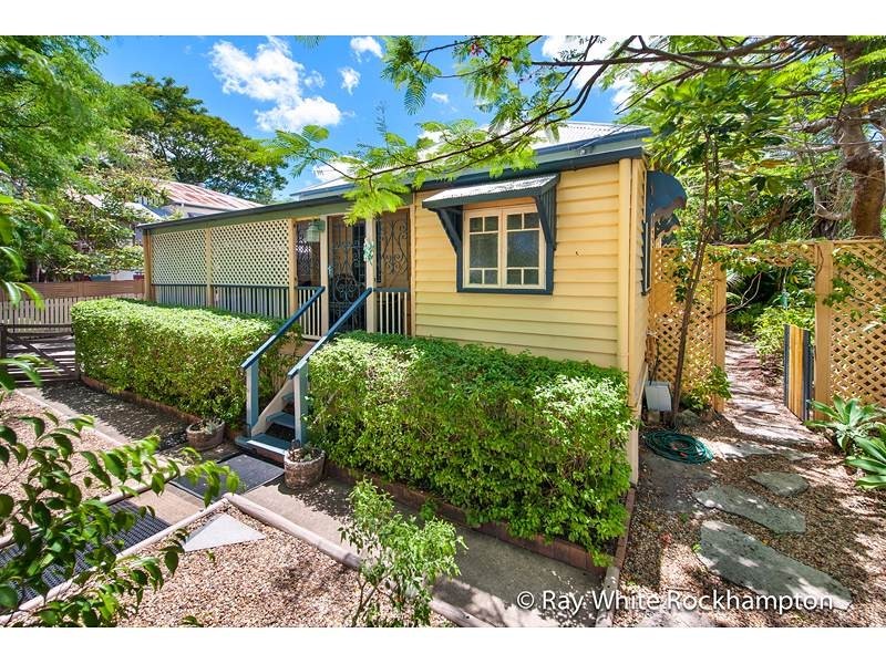 98 Curran Street, Koongal QLD 4701
