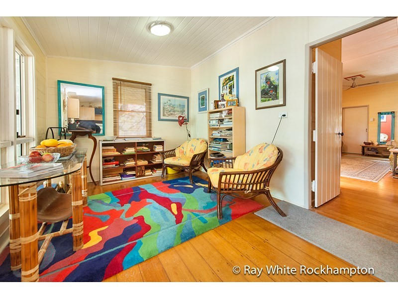 98 Curran Street, Koongal QLD 4701