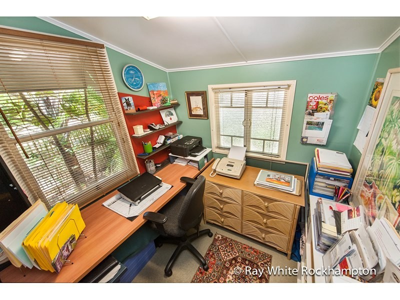 98 Curran Street, Koongal QLD 4701