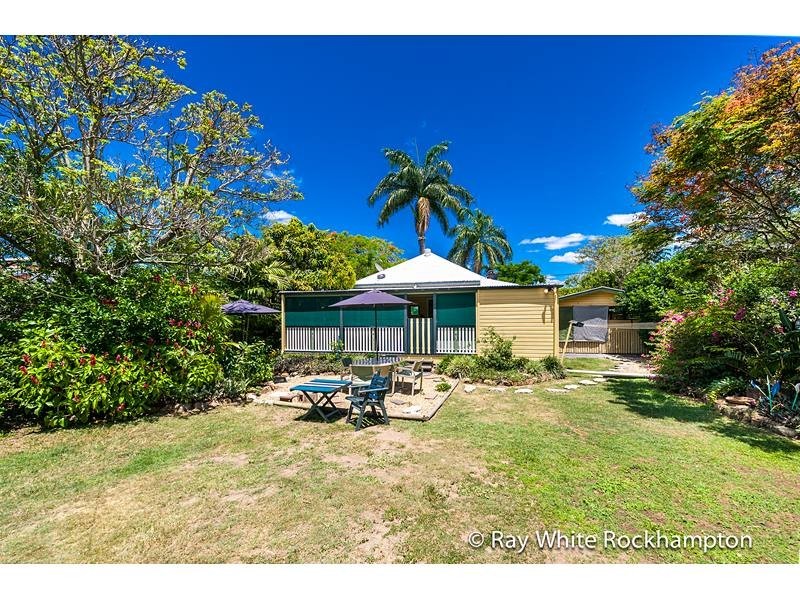 98 Curran Street, Koongal QLD 4701