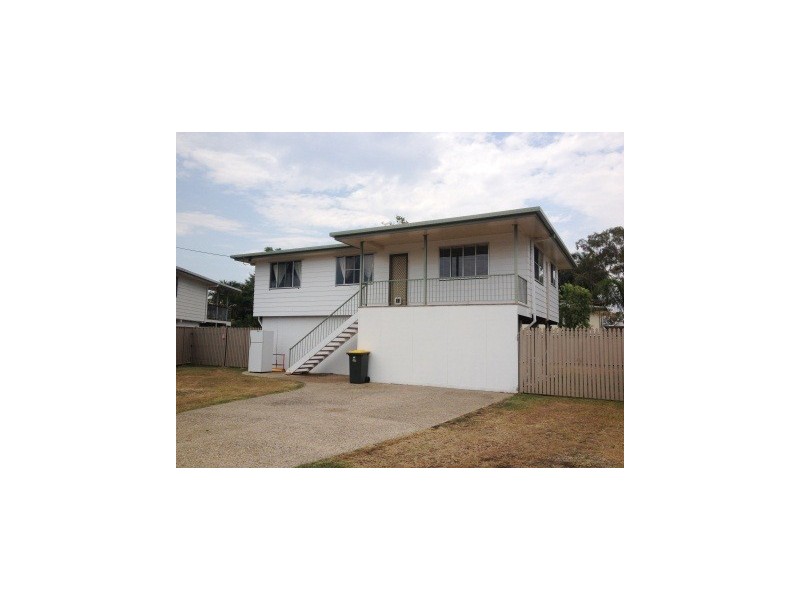 16 Schwarten Street, Kawana QLD 4701