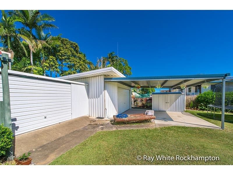 1 Booker Street, Park Avenue QLD 4701