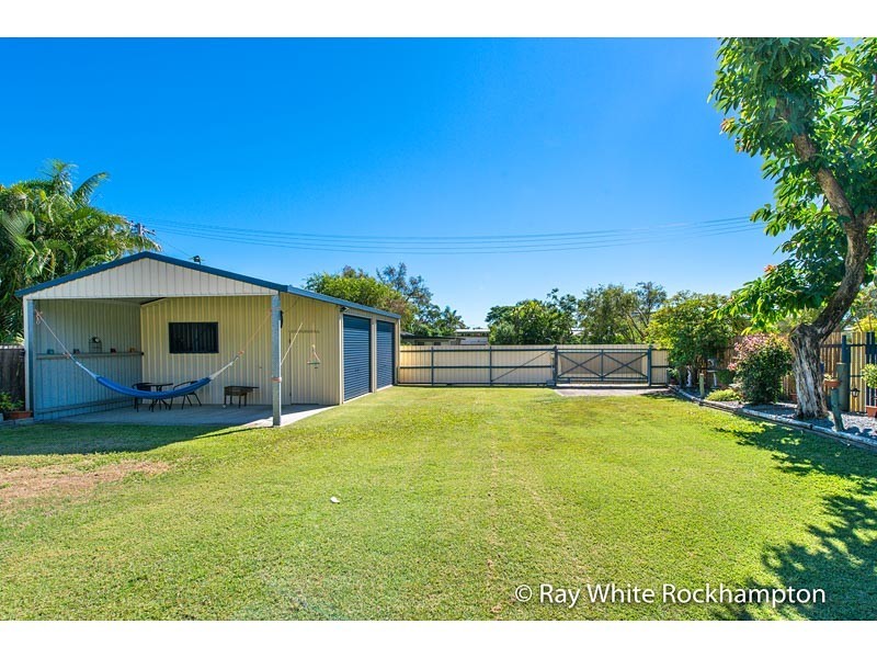1 Booker Street, Park Avenue QLD 4701