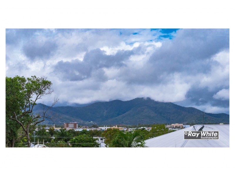 10 Marris Street, The Range QLD 4700