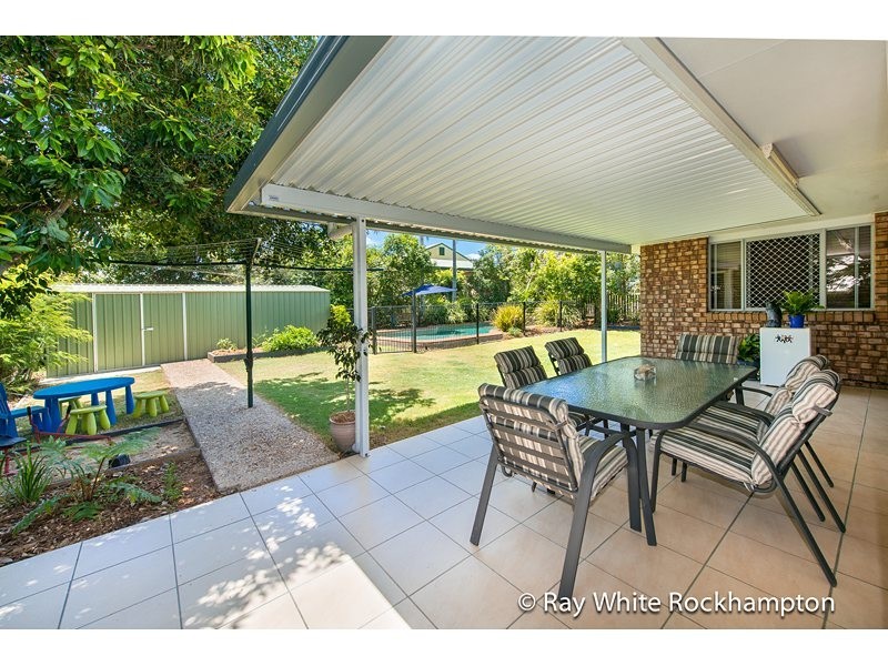 6 Van Haeren Street, Kawana QLD 4701
