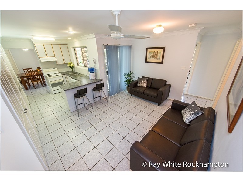 6 Van Haeren Street, Kawana QLD 4701