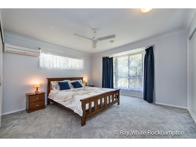 6 Van Haeren Street, Kawana QLD 4701