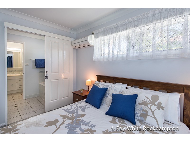 6 Van Haeren Street, Kawana QLD 4701