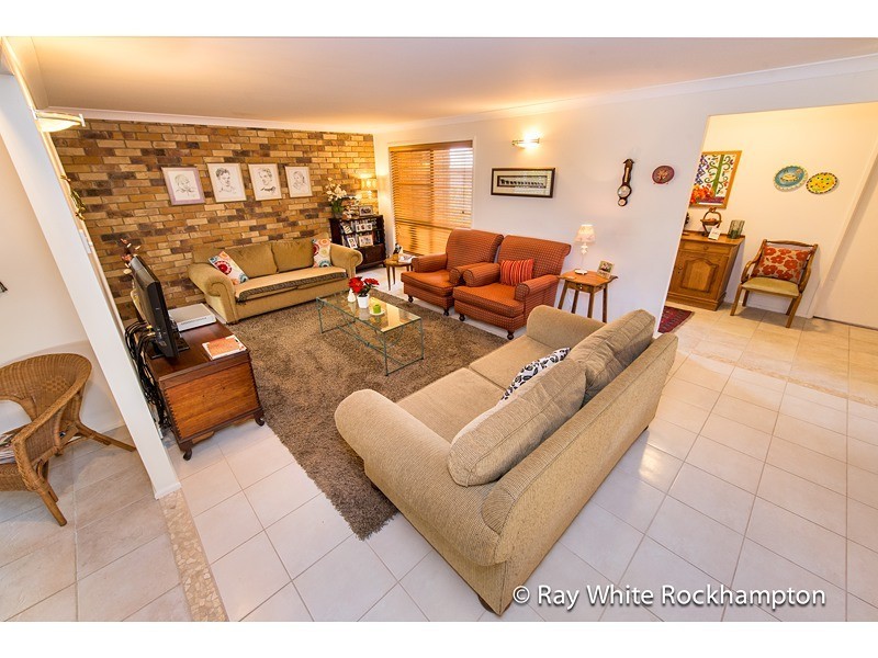 15 Rees Jones Close, Frenchville QLD 4701