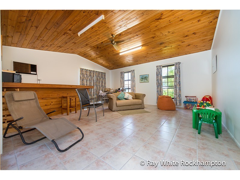 15 Rees Jones Close, Frenchville QLD 4701