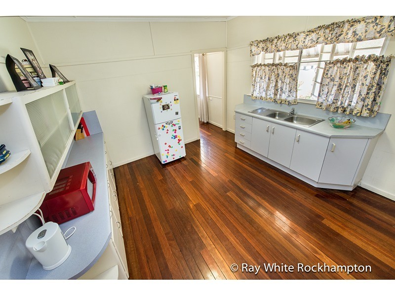 128 Edington Street, Berserker QLD 4701