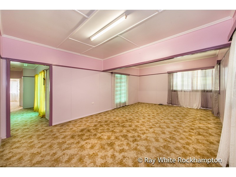 263 Elphinstone Street, Koongal QLD 4701