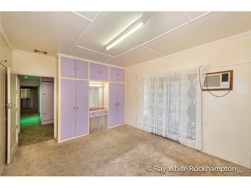 263 Elphinstone Street, Koongal QLD 4701