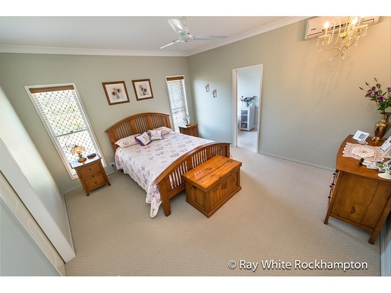 7 Stirling Drive, Rockyview QLD 4701