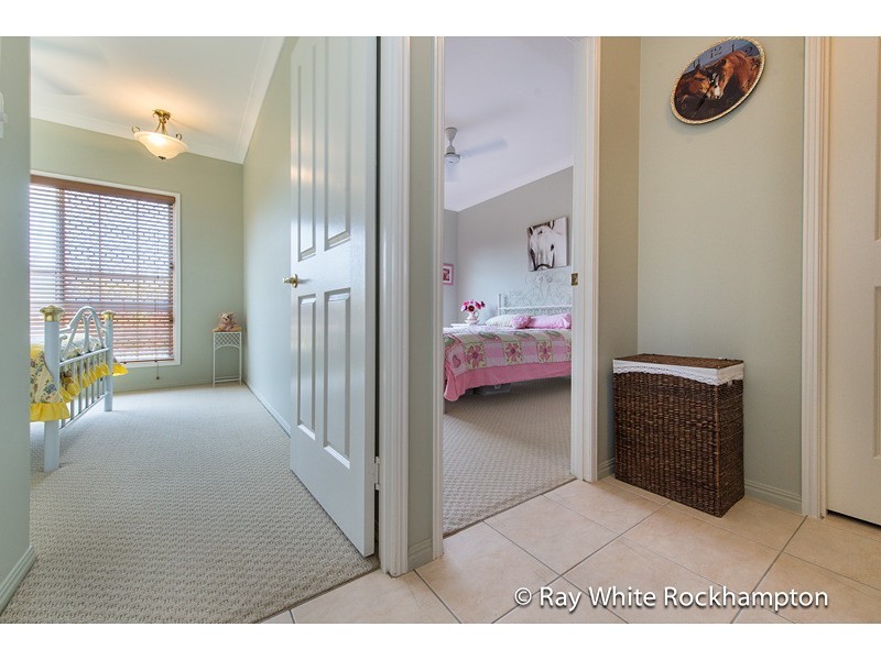 7 Stirling Drive, Rockyview QLD 4701