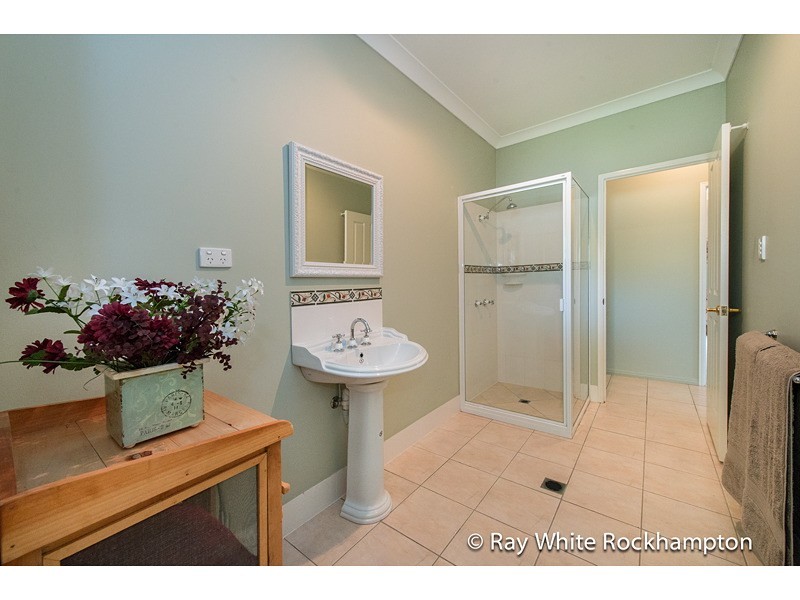 7 Stirling Drive, Rockyview QLD 4701