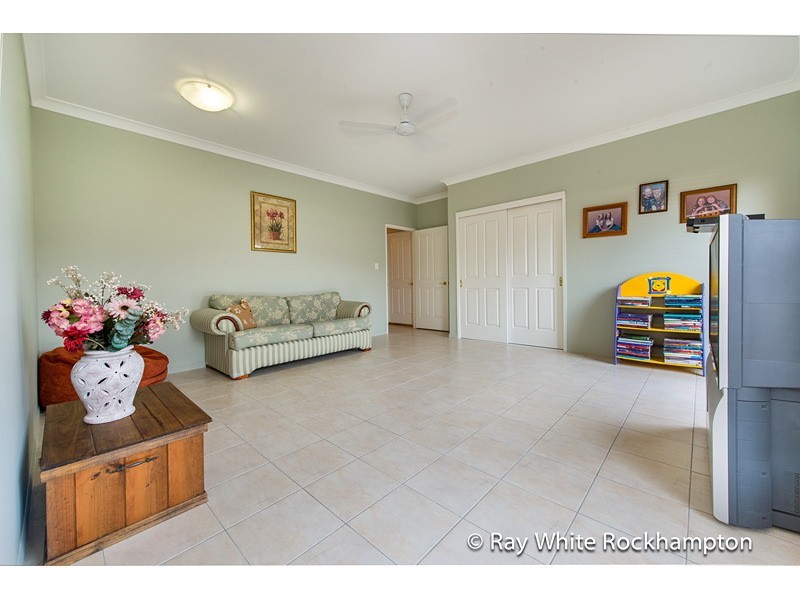 7 Stirling Drive, Rockyview QLD 4701