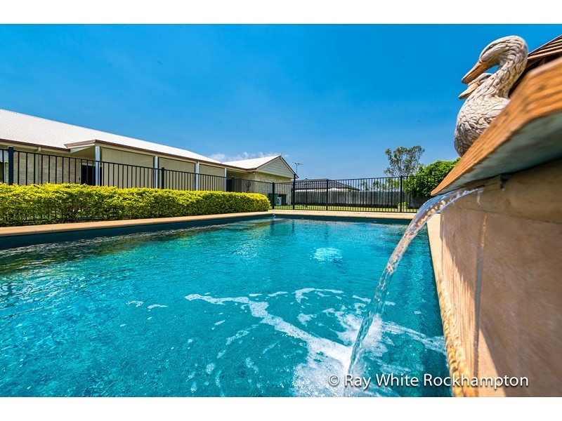 7 Stirling Drive, Rockyview QLD 4701
