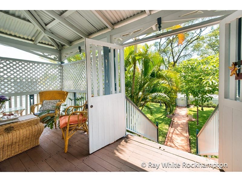 24 Davis Street, The Range QLD 4700