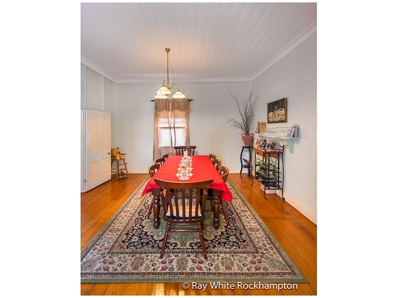 24 Davis Street, The Range QLD 4700