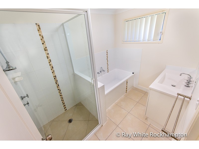 4 Rahima Court, Gracemere QLD 4702