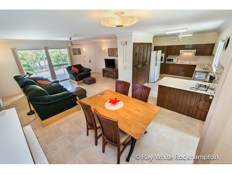 266 Farm Street, Kawana QLD 4701