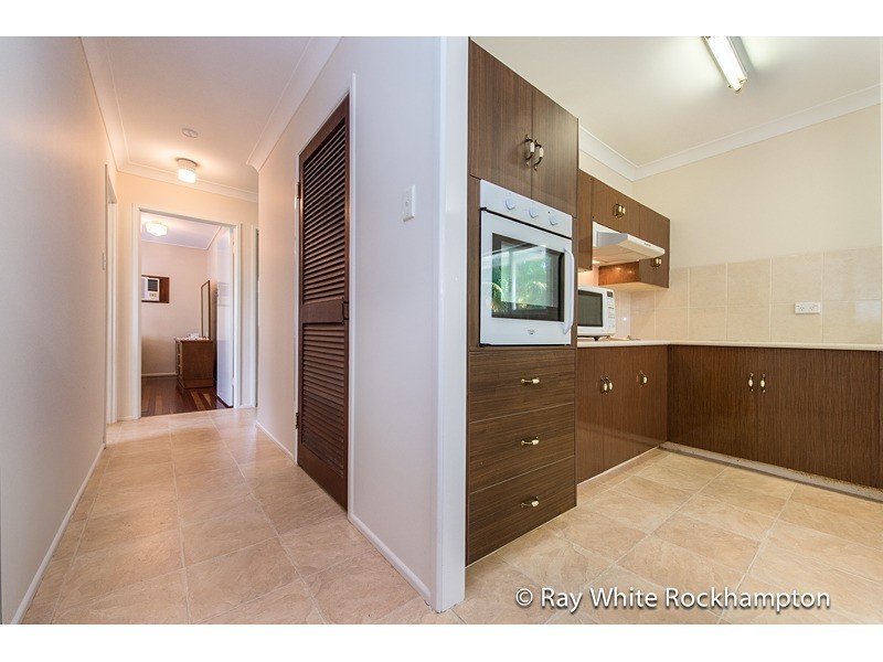 266 Farm Street, Kawana QLD 4701