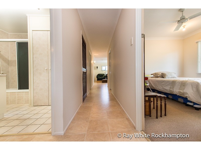 266 Farm Street, Kawana QLD 4701