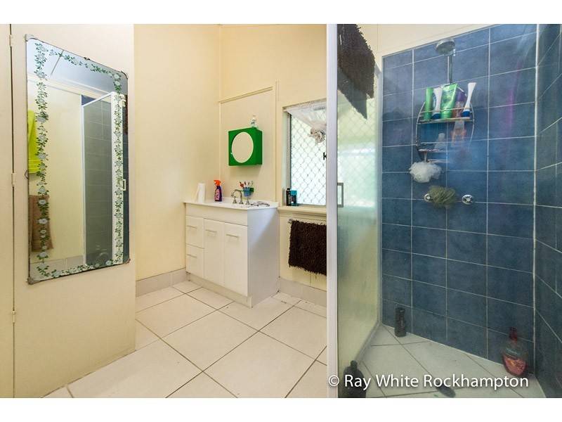 36 Edward Street, Berserker QLD 4701