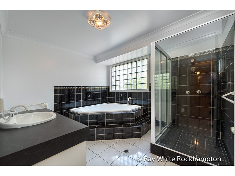 20 Brady Close, Glenlee QLD 4711