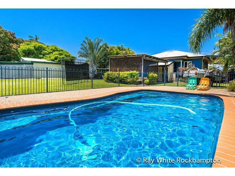 54 Meade Street, Wandal QLD 4700