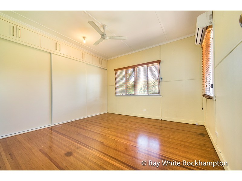 54 Meade Street, Wandal QLD 4700