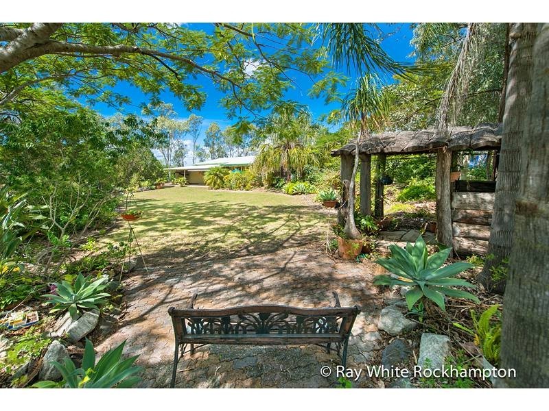 363 Reid Road, Alton Downs QLD 4702