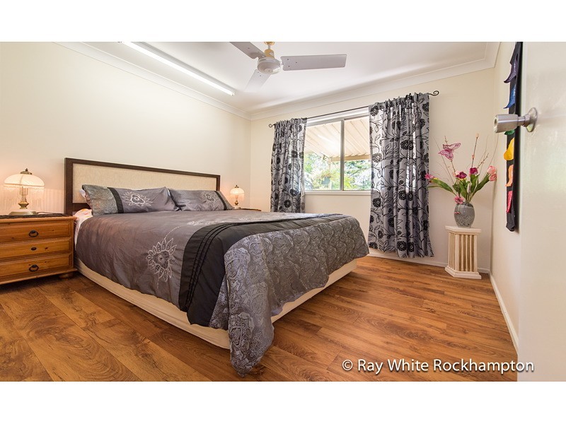 363 Reid Road, Alton Downs QLD 4702