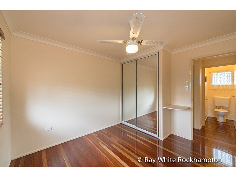 26 Locke Street, Kawana QLD 4701