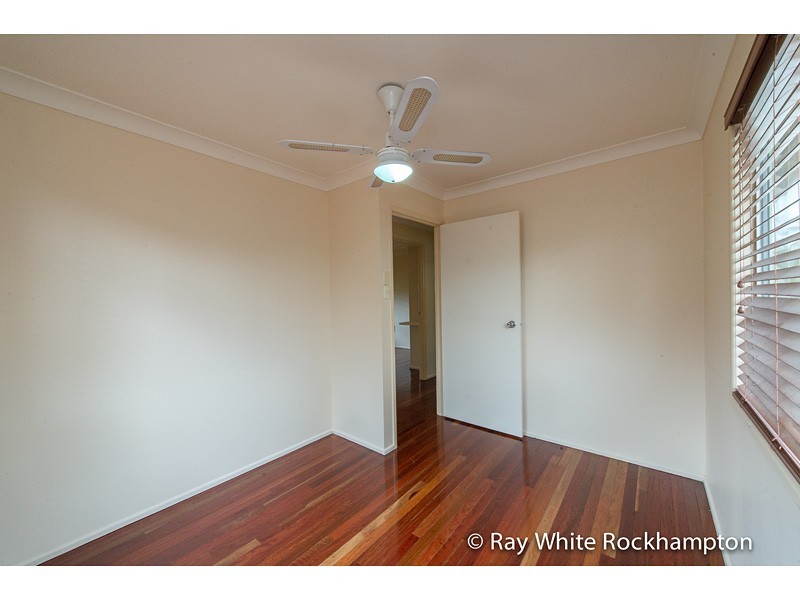 26 Locke Street, Kawana QLD 4701