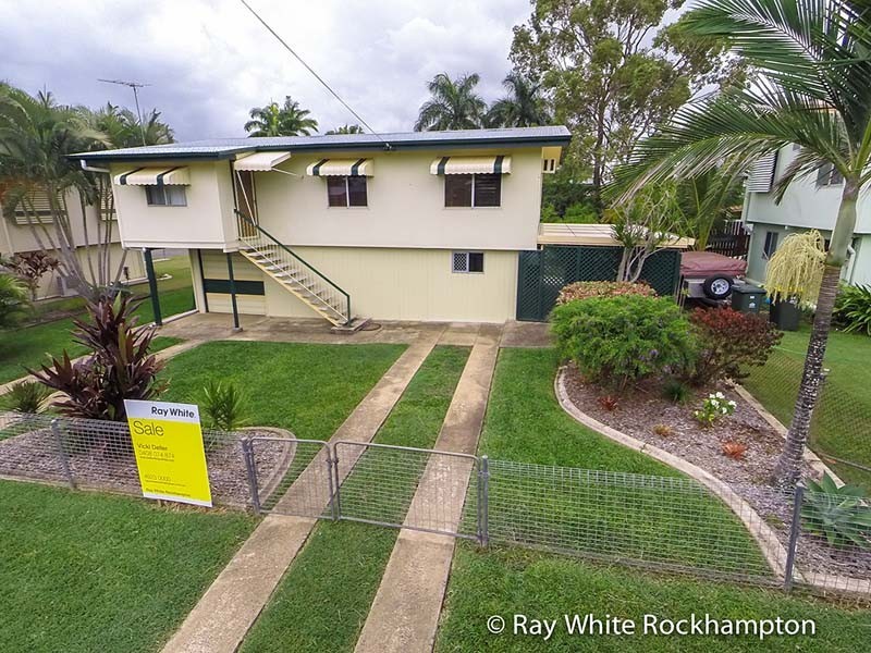 26 Locke Street, Kawana QLD 4701