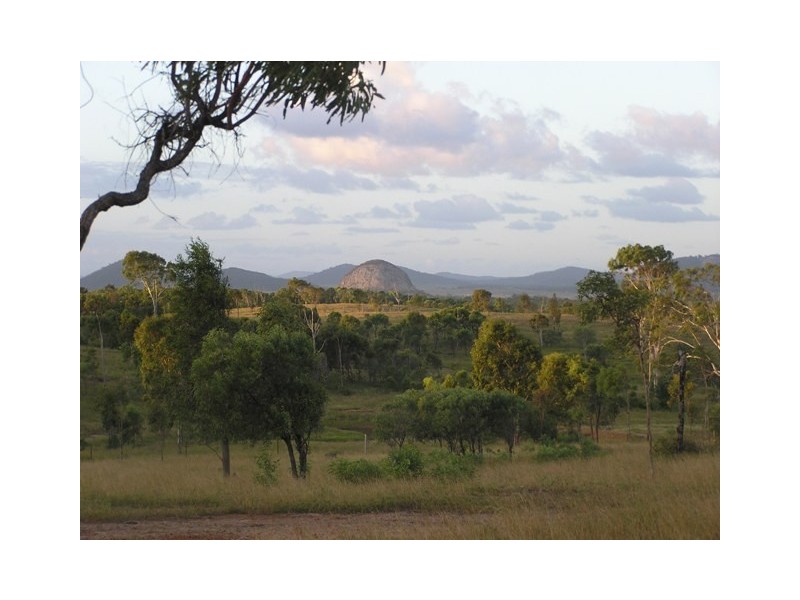 60 Rattenbury Road, Limestone Creek QLD 4701