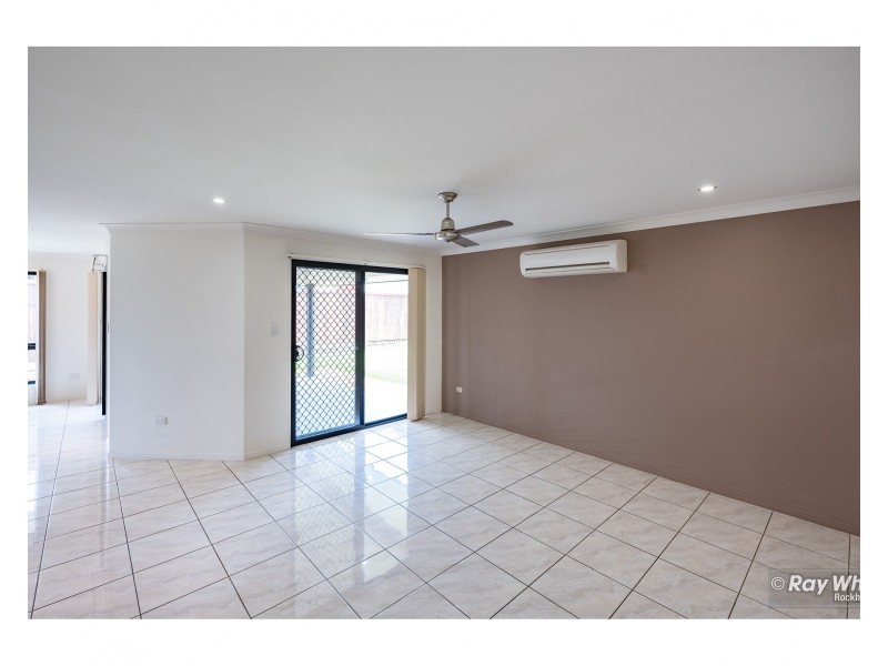 11 William Close, Gracemere QLD 4702
