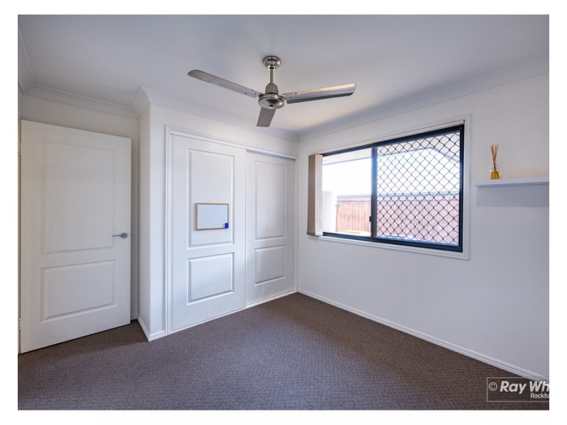 11 William Close, Gracemere QLD 4702