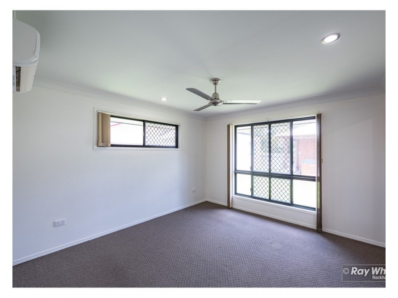 11 William Close, Gracemere QLD 4702