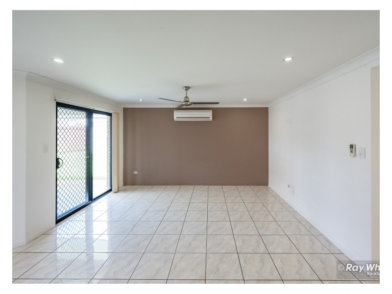 11 William Close, Gracemere QLD 4702