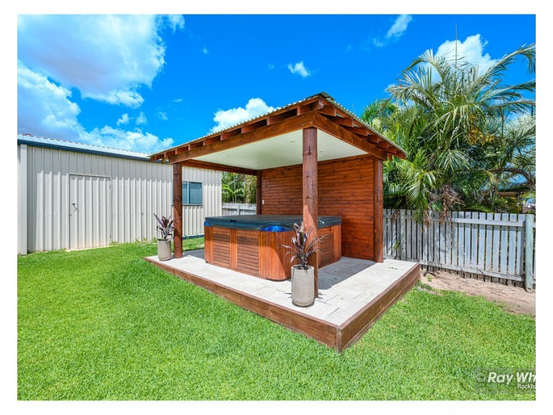 11 William Close, Gracemere QLD 4702