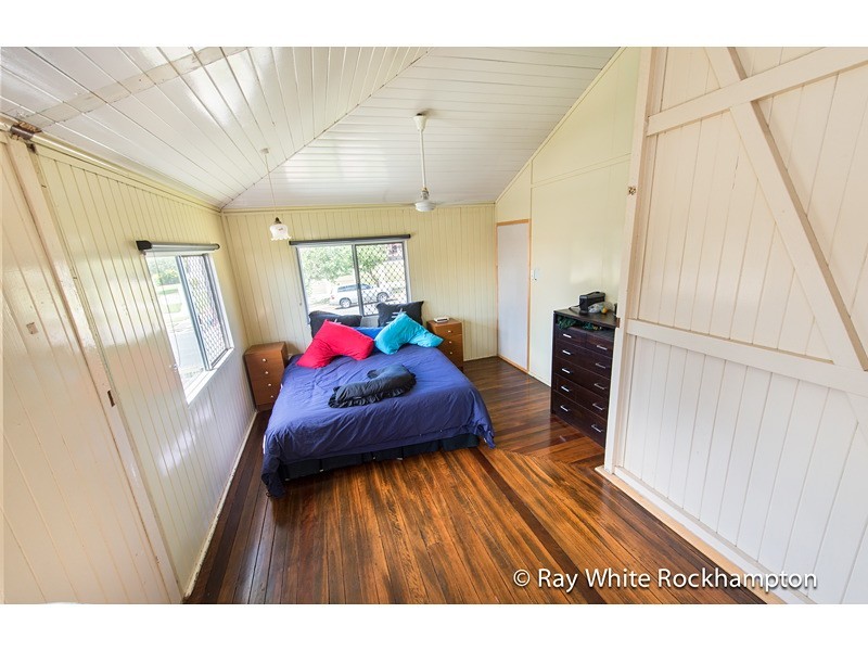 10 Ward Street, The Range QLD 4700