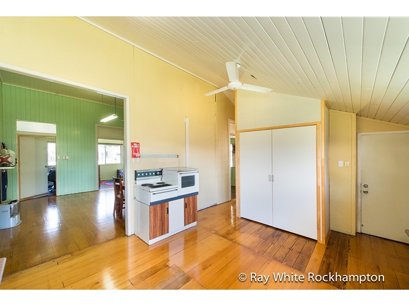 10 Ward Street, The Range QLD 4700