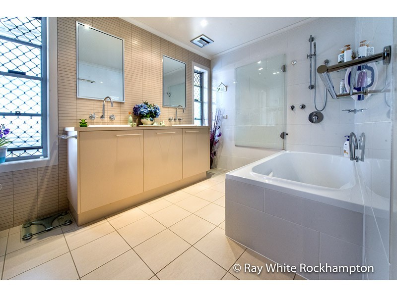 4/75 Edington Street, Berserker QLD 4701